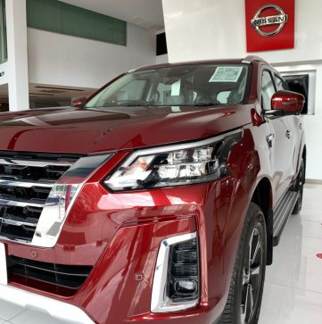011exterior-new_nissan_terra-showroom