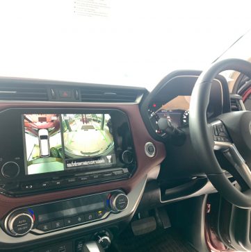 02interior-new_nissan_terra-showroom
