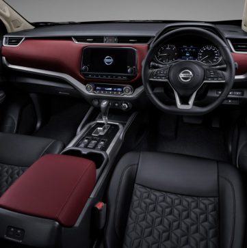 new_terra-02interior-black-burgundy