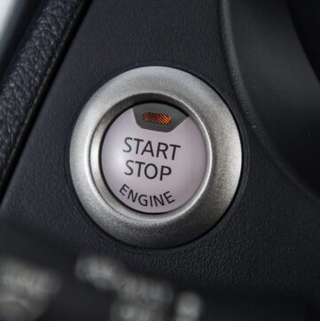 feature03-23-push start-navara_kingcab