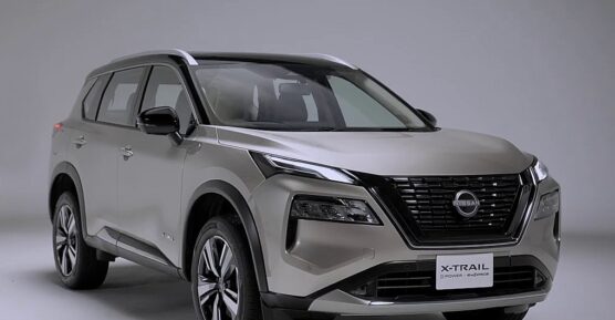 x-trail-e-power_e-4orce-righttcorner-pstt