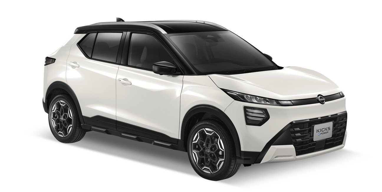 Storm White with Black Roof (XDN) สีขาว สตอร์ม ไวท์ หลังคาดำ